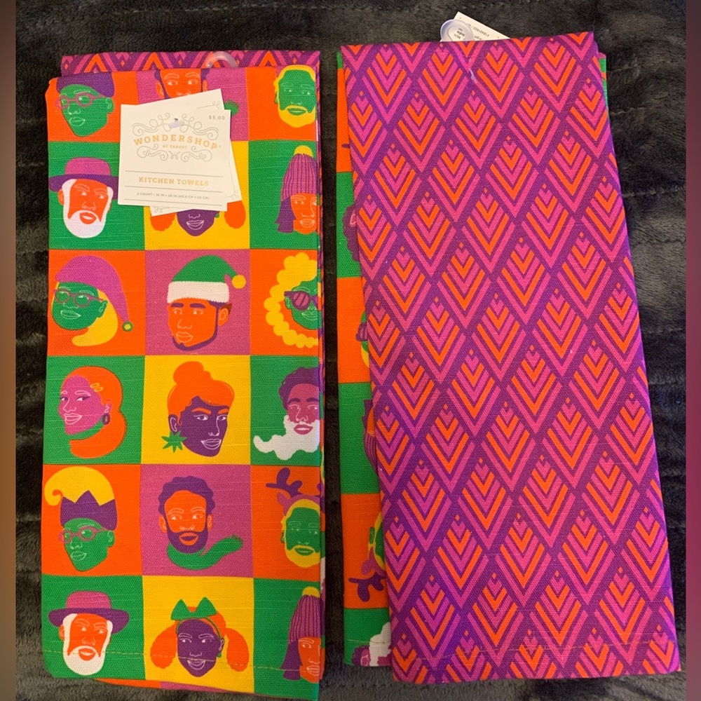 KITCHEN TOWELS